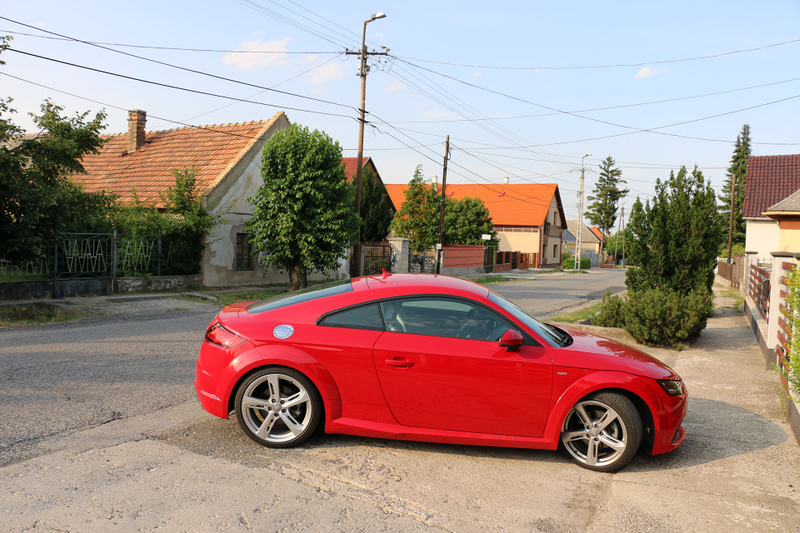 Illustration for article titled The New Audi TT Quattro Turned Out To Be The Coolest Daily Driver